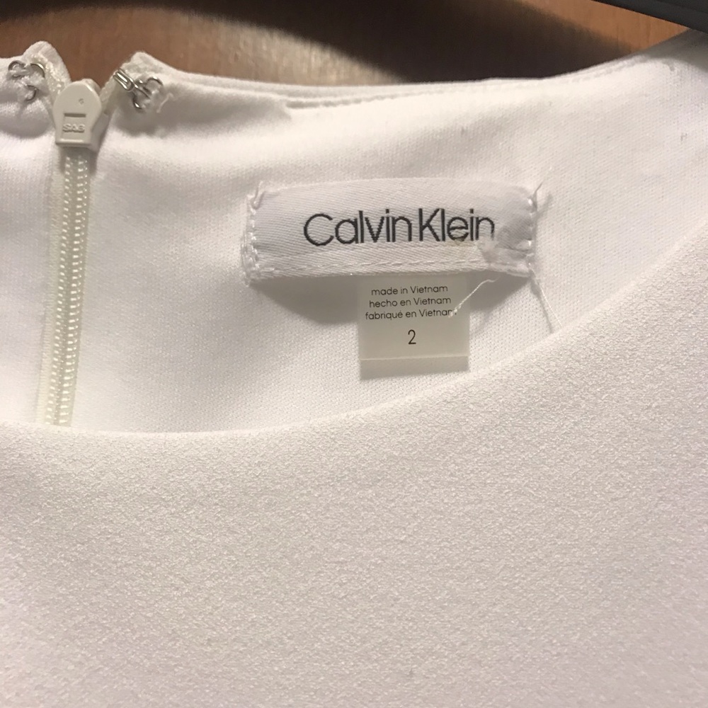 White Calvin Klein knee-length dress. - Picture 6 of 7